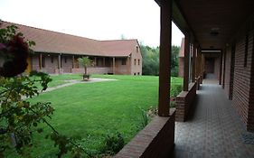 Hotel Les Charmilles De Mormal